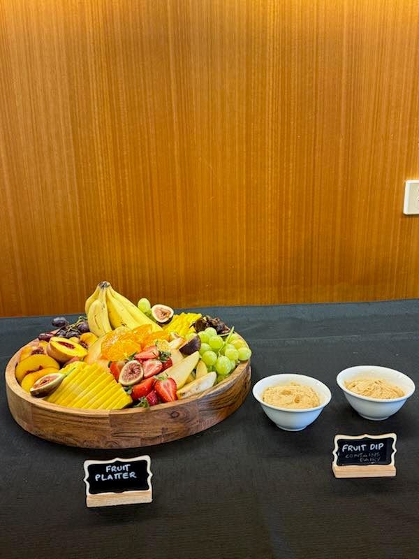 FRESH SEASONAL FRUIT PLATTER